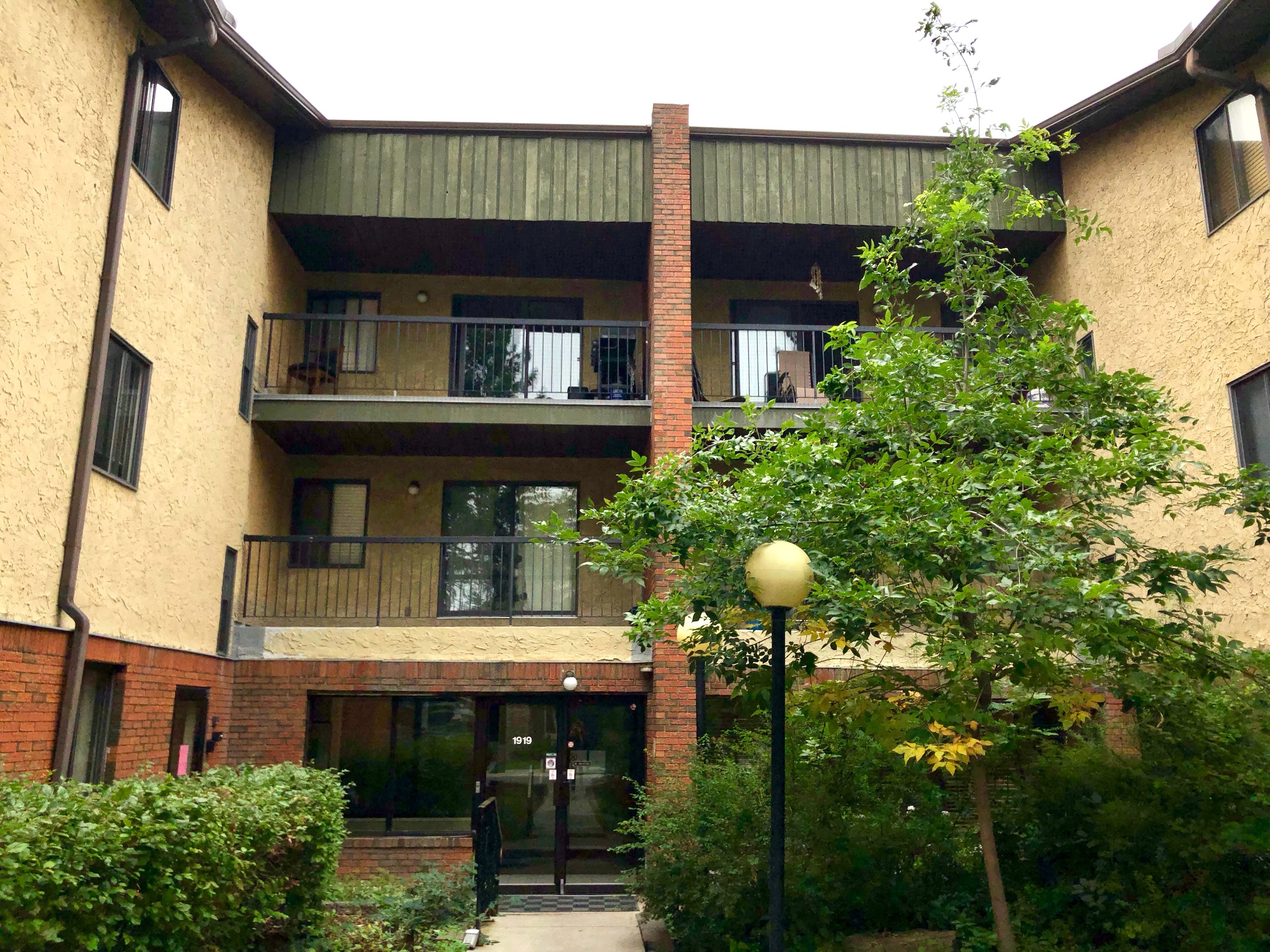 Exterior of Evergreen Manor